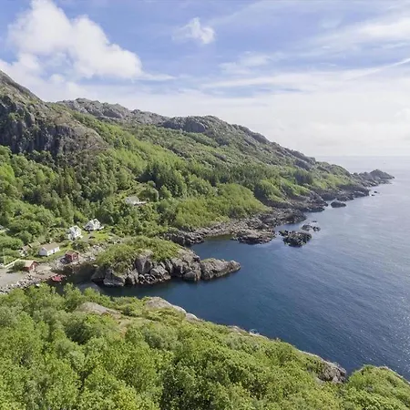 Apartamento Buveien 158, Pa Bakkeplan Med Utsikt Utover Havet